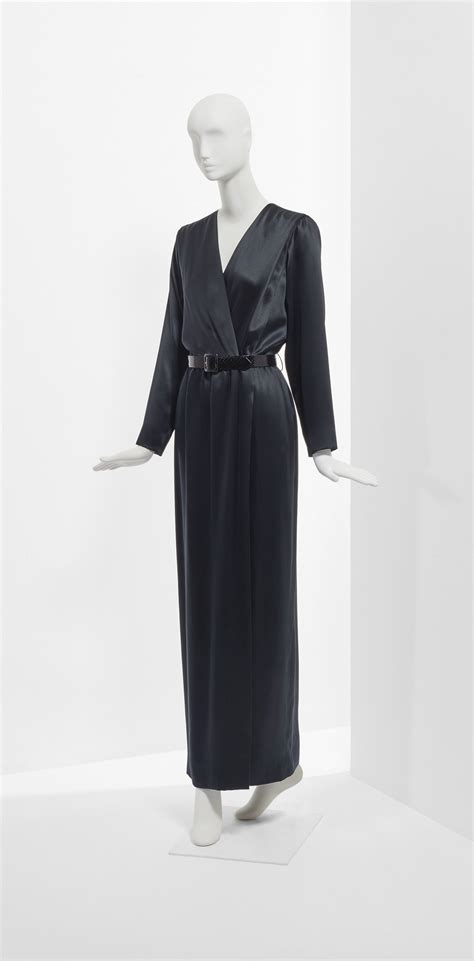 robe de soirée yves saint laurent|Saint Laurent .